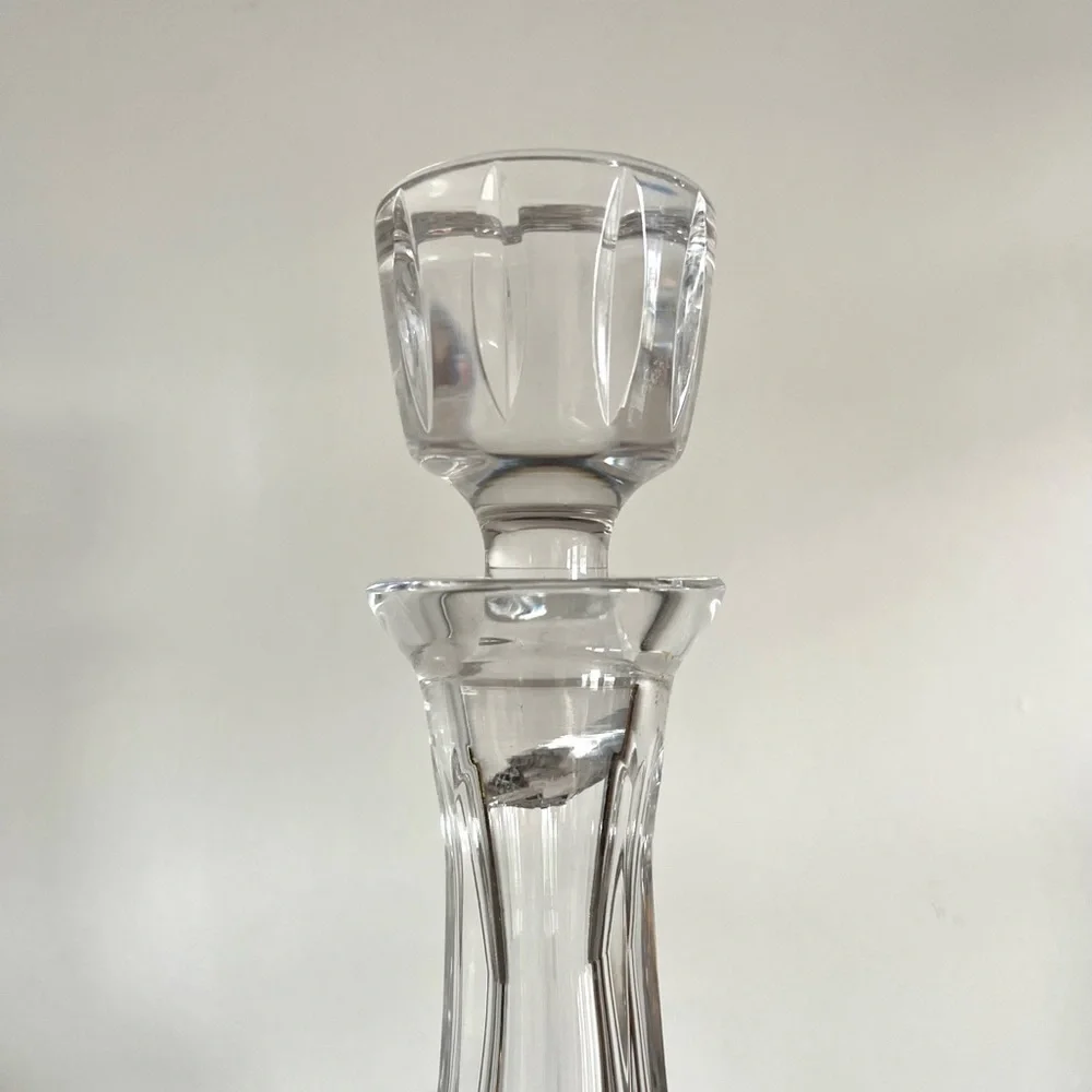 Fine crystal glass decanter by Atlantis Crystal
